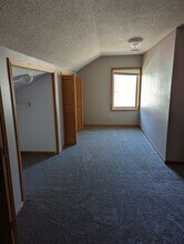 196 W Main St, Unit A in Elysian, MN - Building Photo - Building Photo