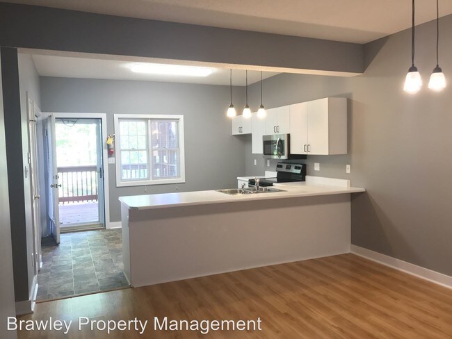 351 S Madison St in Bloomington, IN - Building Photo - Building Photo