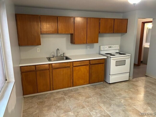 154 Joseph Dr in Tonawanda, NY - Building Photo - Building Photo