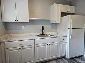 362 S Marshall St in Pontiac, MI - Building Photo - Building Photo