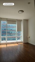 2717 42nd Rd in Queens, NY - Building Photo