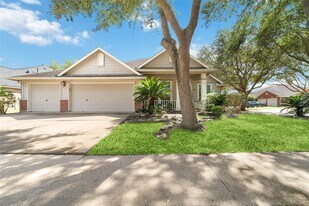 10302 Rudolph Ct in Missouri City, TX - Building Photo