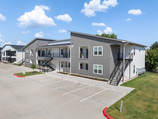 property at 1326 Prairie Dr