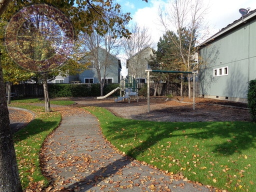 17668 SW Falling Leaf Ct in Beaverton, OR - Building Photo - Building Photo