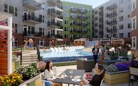 Building Photo - AMLI Riverfront Green Apartamentos in Denver, Colorado