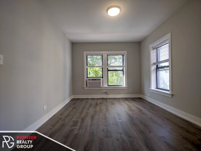 711 W Brompton Ave, Unit 32