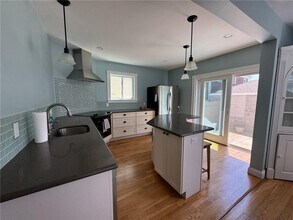11 Ann St in Newport, RI - Building Photo - Building Photo