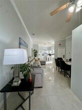 16137 Emerald Cove Rd in Weston, FL - Building Photo - Building Photo