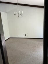 164 N Hills Dr in Parkersburg, WV - Building Photo - Building Photo