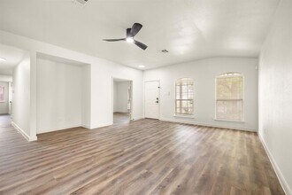 3929 Rolling Canyon Trail in Round Rock, TX - Building Photo - Building Photo