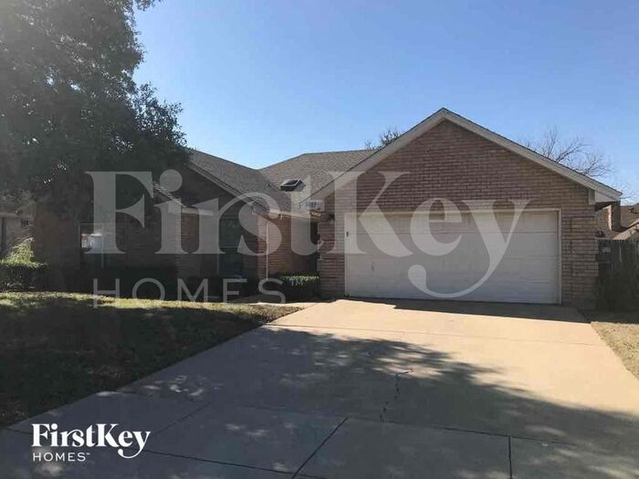 1417 Highland Dr in Mansfield, TX - Building Photo