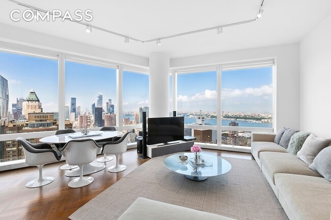 25 Columbus Cir, Unit 65E in New York, NY - Building Photo - Building Photo