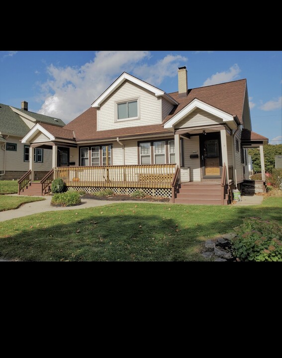 3758 E Allerton Ave in Cudahy, WI - Building Photo