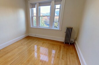 1824 Beacon St in Brookline, MA - Building Photo - Building Photo