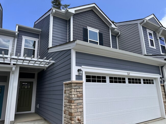 163 Cabernet Dr in Chapel Hill, NC - Building Photo - Building Photo