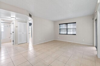 1631 SE Green Acres Cir in Port St. Lucie, FL - Building Photo - Building Photo