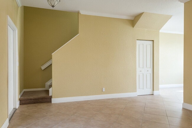 900 NW 126th Ave in Coral Springs, FL - Building Photo - Building Photo