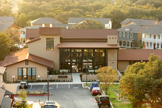 Cottages at San Marcos in San Marcos, TX - Foto de edificio - Building Photo