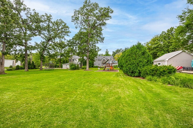 4939 Lee Ave in Downers Grove, IL - Building Photo - Building Photo