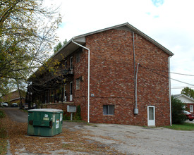 First Creek Apartments in Knoxville, TN - Building Photo - Building Photo