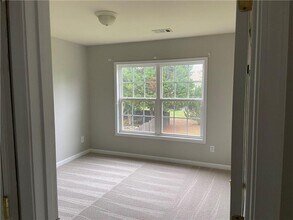 5125 Huntington Crest Ln in Cumming, GA - Building Photo - Building Photo