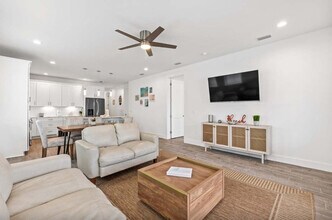 504 Lyndell Ln in Panama City Beach, FL - Building Photo - Building Photo