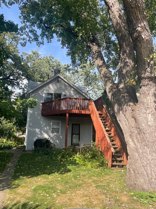 3921 E 26th St in Minneapolis, MN - Building Photo - Building Photo