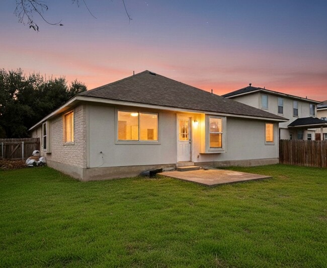 1501 Darjeeling Dr in Pflugerville, TX - Building Photo - Building Photo