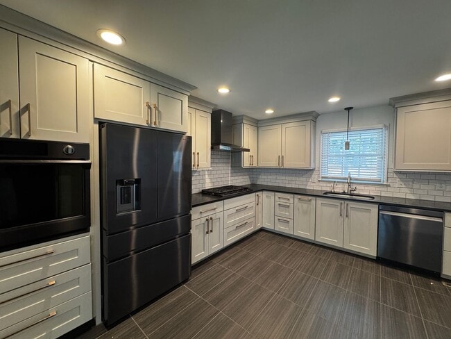 3109 Kinnamon Rd in Winston-Salem, NC - Building Photo - Building Photo