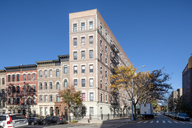 94-102 Hamilton Pl in New York, NY - Building Photo - Building Photo