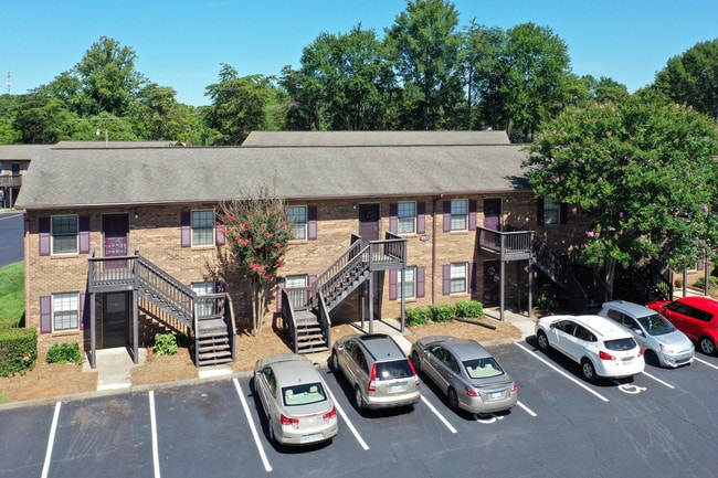Salem Ridge in Winston-Salem, NC - Building Photo - Building Photo