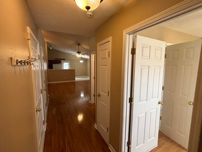 2601 Buck Ln in Lexington, KY - Building Photo - Building Photo