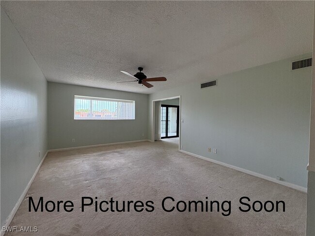 1706 Bald Eagle Dr in Naples, FL - Building Photo - Building Photo