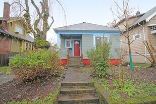 4823 NE 13th Ave in Portland, OR - Building Photo