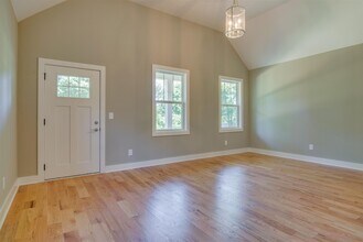 1610 Northview Ave, Unit B in Nashville, TN - Building Photo - Building Photo