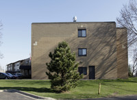 Garden Terrace Apartments in Little Canada, MN - Foto de edificio - Building Photo