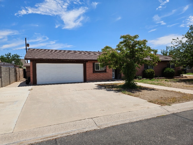 property at 1605 S 12th Ave