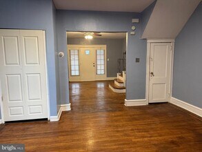 51 N State Rd in Upper Darby Township, PA - Foto de edificio - Building Photo