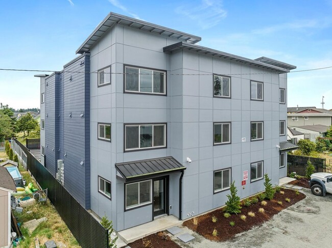 Cedar Place in Tacoma, WA - Building Photo - Interior Photo