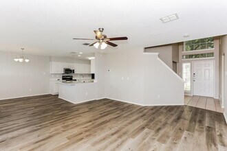 950 Silver Streak Dr in Saginaw, TX - Building Photo - Building Photo