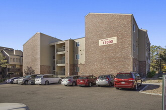 The Summit at Chambers Place in Aurora, CO - Building Photo - Primary Photo