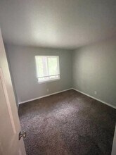 425 E Fountain Pl in Manitou Springs, CO - Building Photo - Building Photo