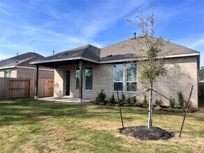 8326 Boundary Waters Dr in Porter, TX - Building Photo - Building Photo