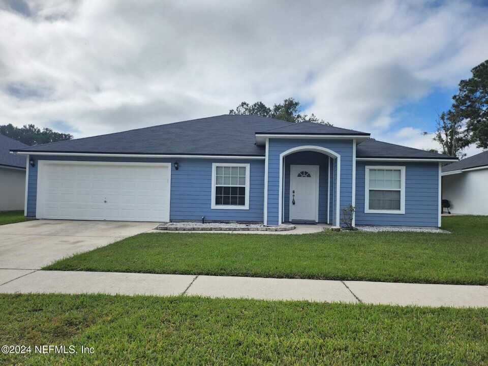 343 Turtle Dove Dr in Orange Park, FL - Building Photo