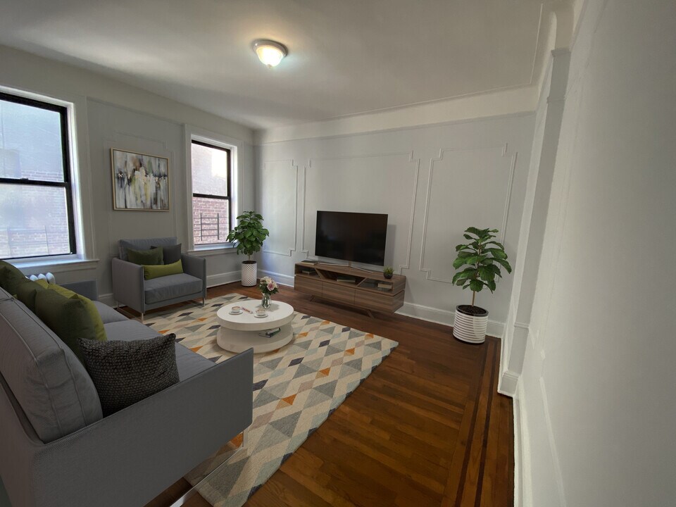 28-23 42nd St in Queens, NY - Building Photo