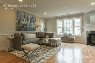 61 Acadia Ln in Exeter, NH - Building Photo