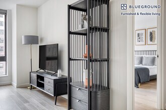 255 W 94th St in New York, NY - Building Photo - Building Photo