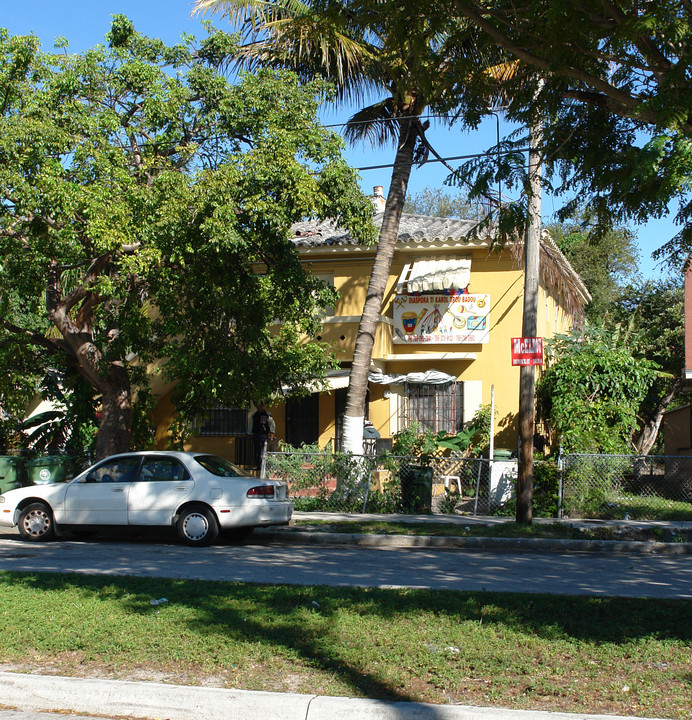 167 NE 59th St in Miami, FL - Building Photo