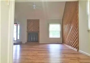 1321 Elk Ct in Virginia Beach, VA - Building Photo - Building Photo