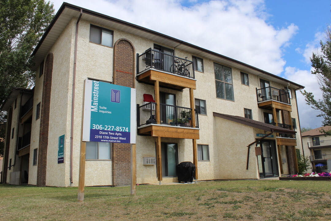 Diane Apartments 2 in Saskatoon, SK - Building Photo